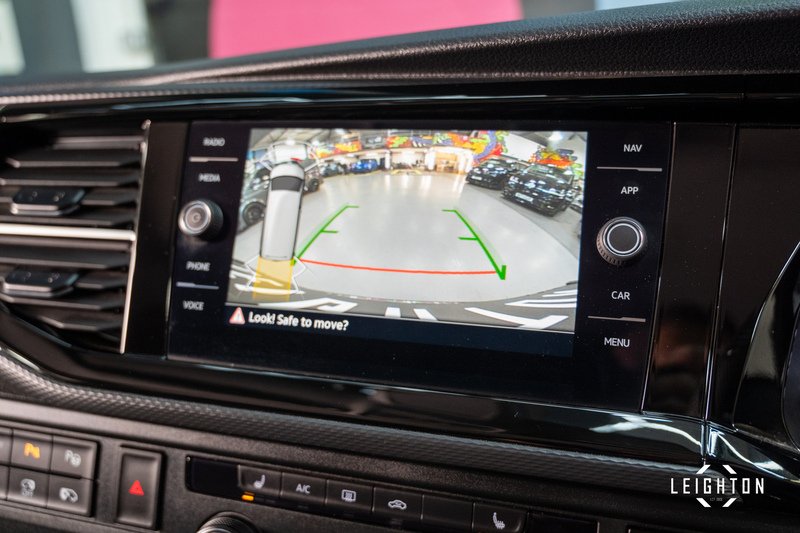 Volkswagen Transporter 2.0 T32 Diesel 204ps DSG 4Motion Kombi Van LWB - U5227