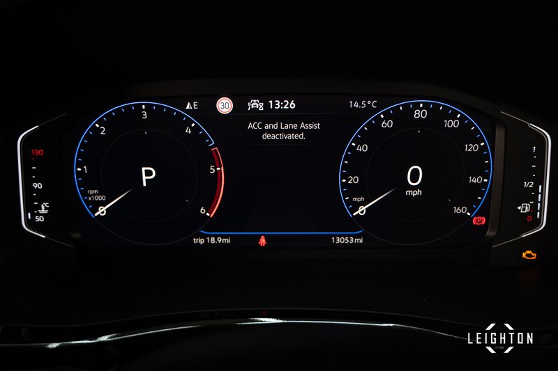 Volkswagen Transporter 2.0 T32 Diesel 204ps DSG 4Motion Kombi Van LWB - U5227