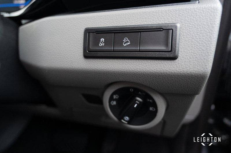 Volkswagen Transporter 2.0 T32 Diesel 204ps DSG 4Motion Kombi Van LWB - U5227