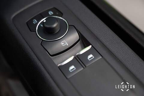 Ford Transit Custom 2.5 320 PHEV 232ps Auto Panel Van L1 H1 - U5477