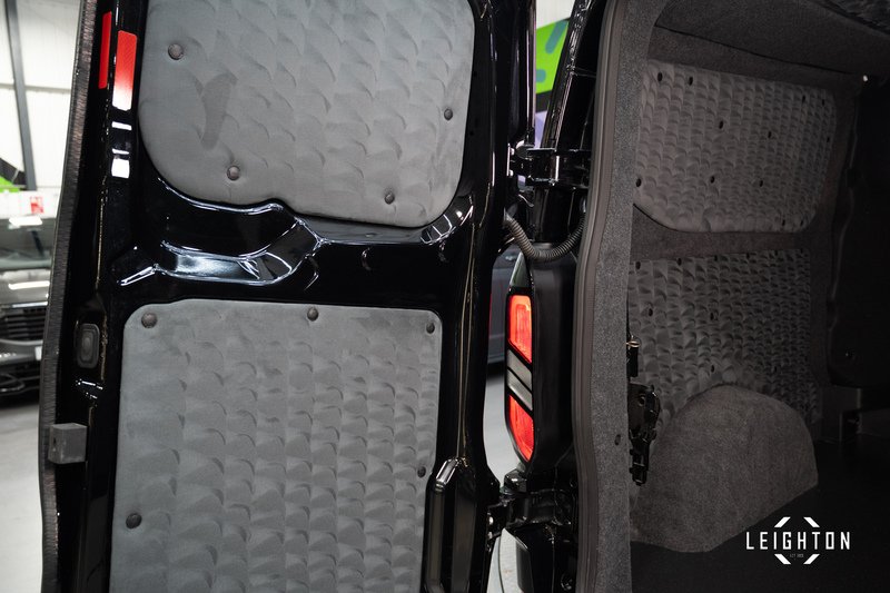 Ford Transit Custom 2.0 300 Diesel 150ps Manual Double Cab L2 H1 - U5115