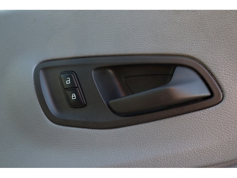 Ford Transit 350 EcoBlue - U1325