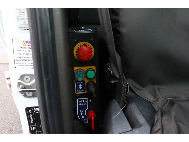 Ford Transit 350 EcoBlue Leader - U1396