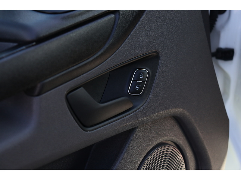 Ford Transit Custom 300 EcoBlue Leader - U1422