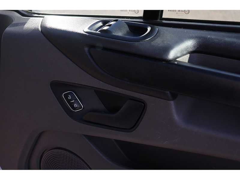 Ford Transit Custom 300 EcoBlue Leader - U1422