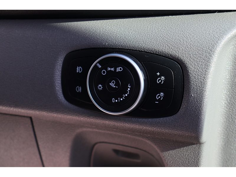 Ford Transit Custom 300 EcoBlue Leader - U1422