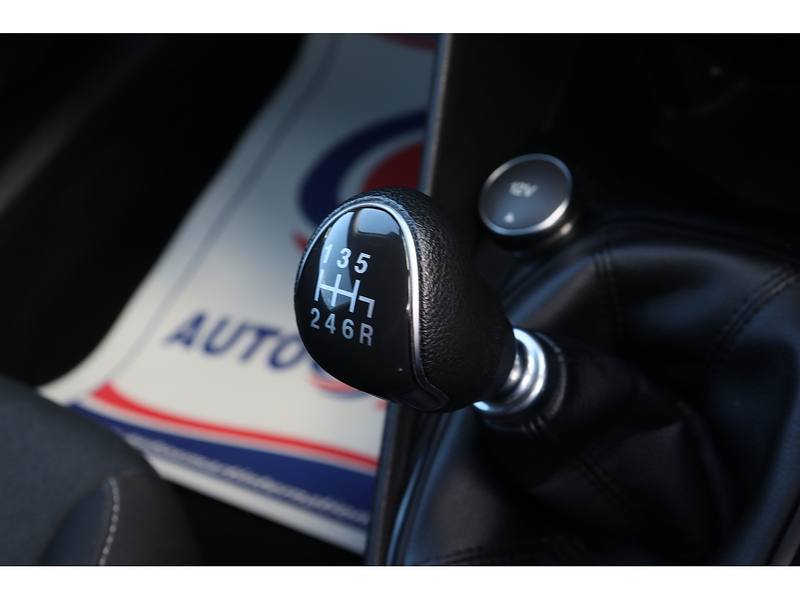 Ford Fiesta Van TDCi - U1528