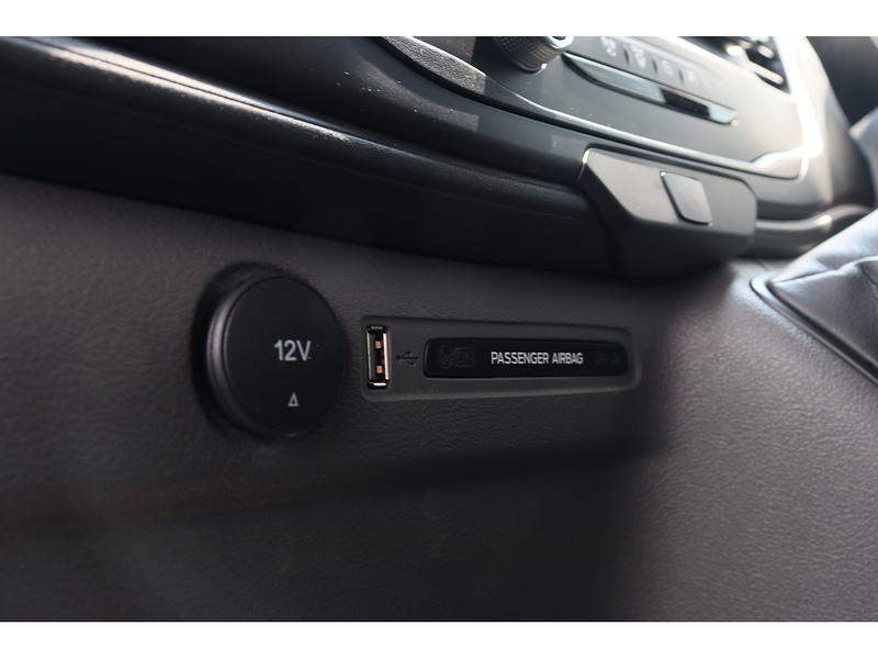 Ford Transit 350 EcoBlue Leader - U1539