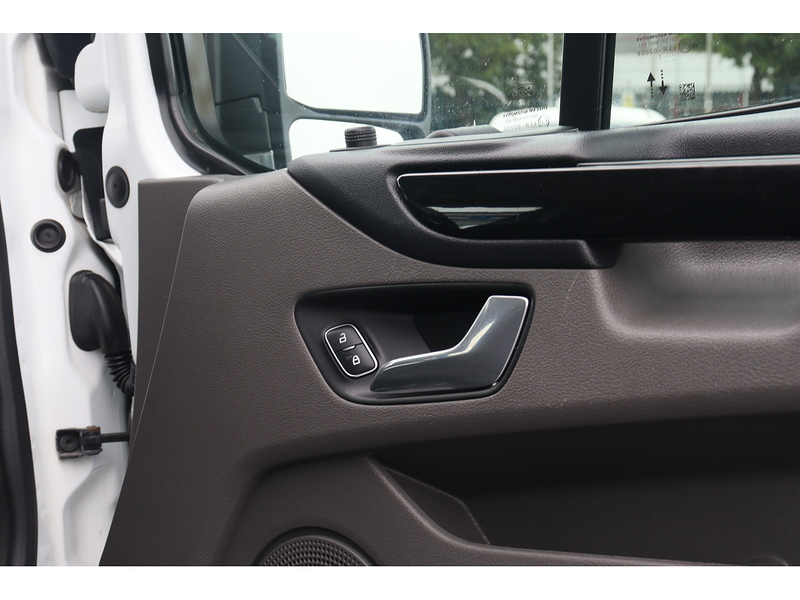 Ford Transit Custom 280 EcoBlue Limited - U1542