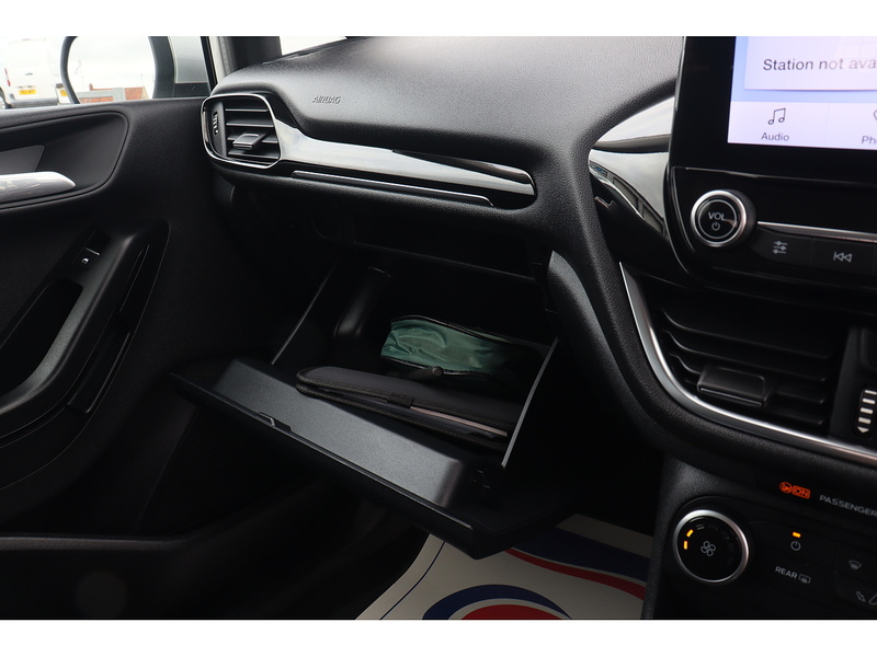 Ford Fiesta Van EcoBoost - U1550