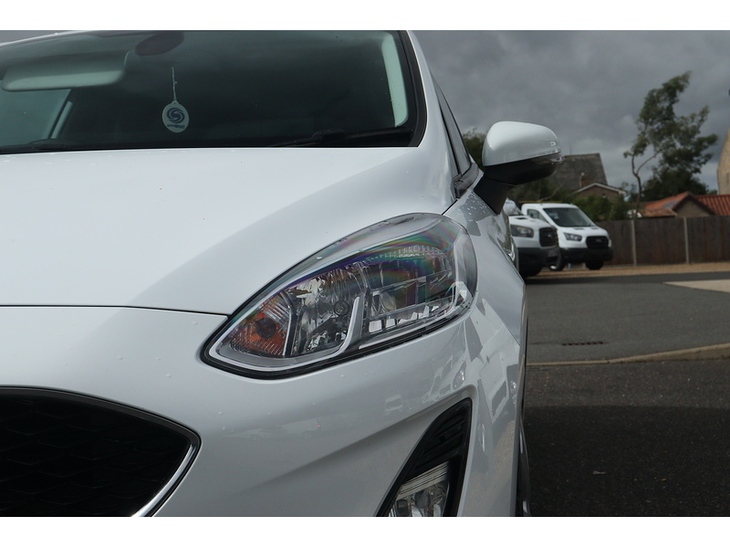 Ford Fiesta Van TDCi - U1571