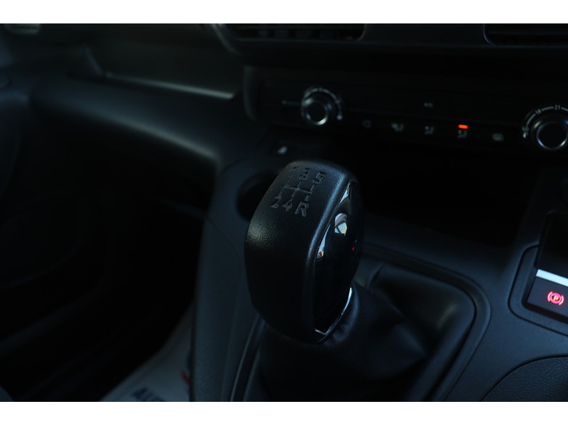 Peugeot Partner BlueHDi 1000 Professional - U1631