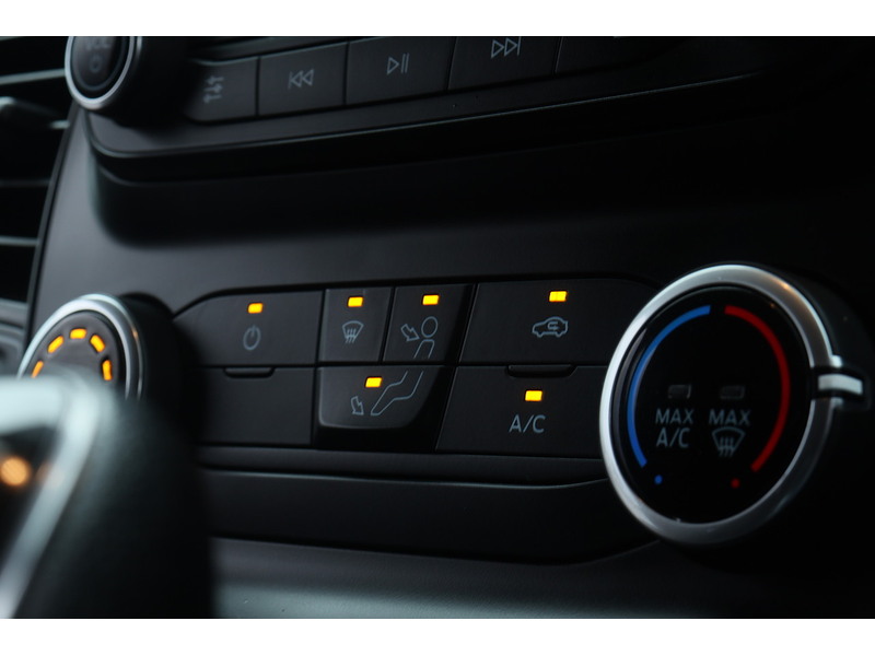 Ford Transit Custom 300 EcoBlue Leader - U1660