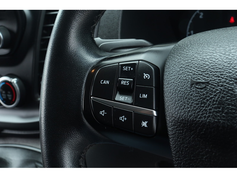 Ford Transit Custom 300 EcoBlue Leader - U1668