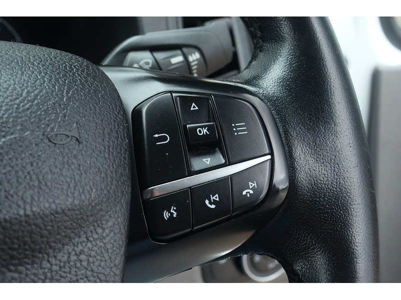 Ford Transit Custom 300 EcoBlue Leader - U1668