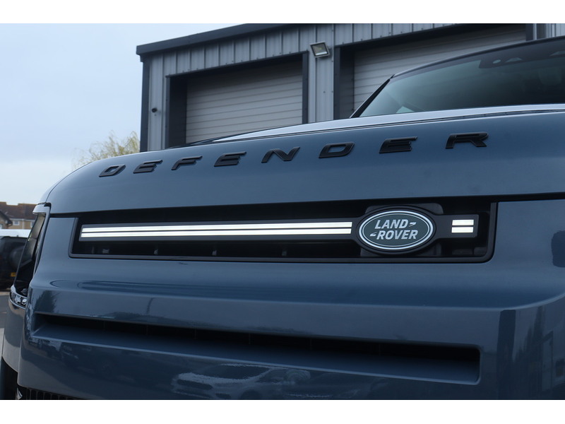 Land Rover Defender 90 D250 MHEV - U1681