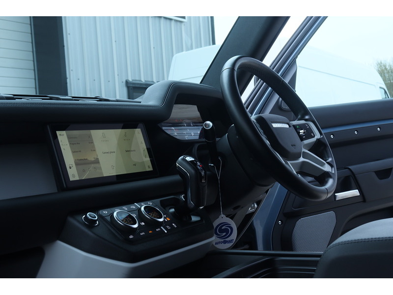 Land Rover Defender 90 D250 MHEV - U1681