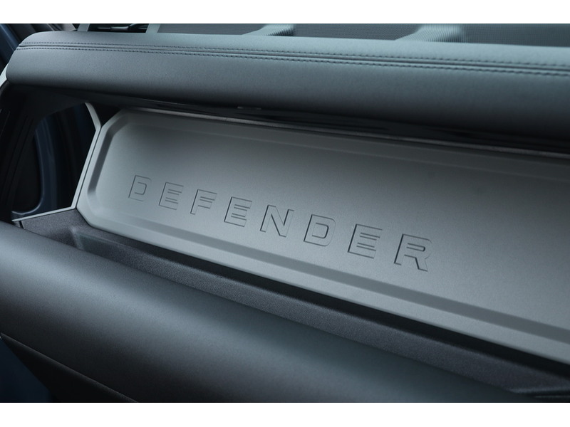 Land Rover Defender 90 D250 MHEV - U1681