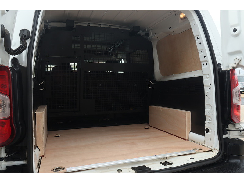 Citroen Berlingo BlueHDi 850 Enterprise XL - U1687