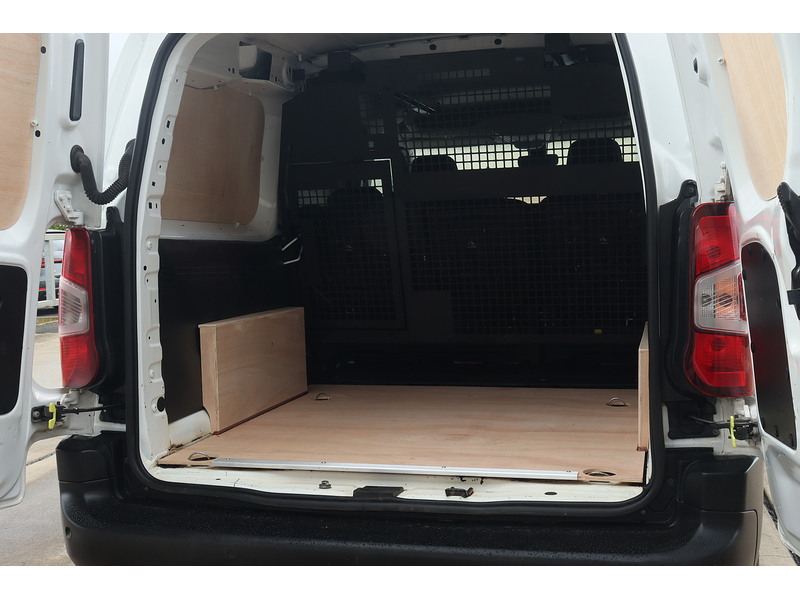 Citroen Berlingo BlueHDi 850 Enterprise XL - U1687