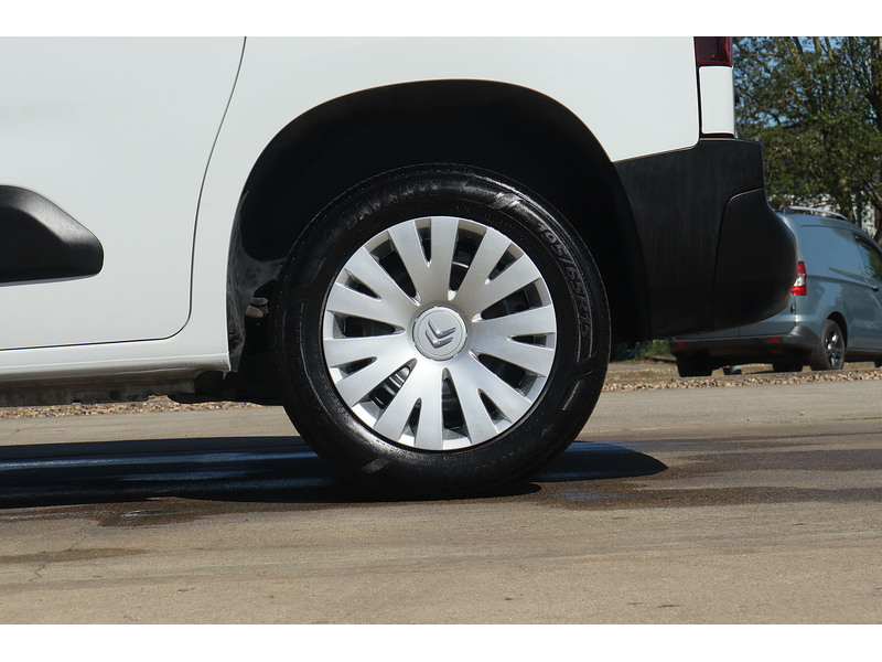 Citroen Berlingo BlueHDi 650 Enterprise Edition M - U1696
