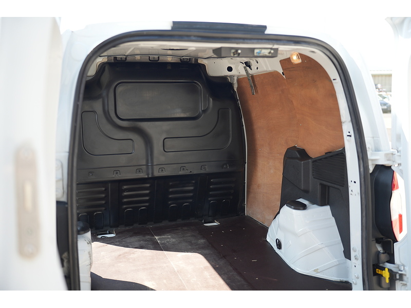Ford Transit Courier EcoBoost Trend - U1718