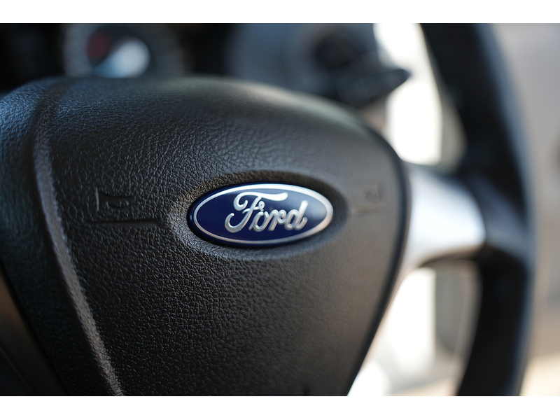 Ford Transit Courier EcoBoost Trend - U1718