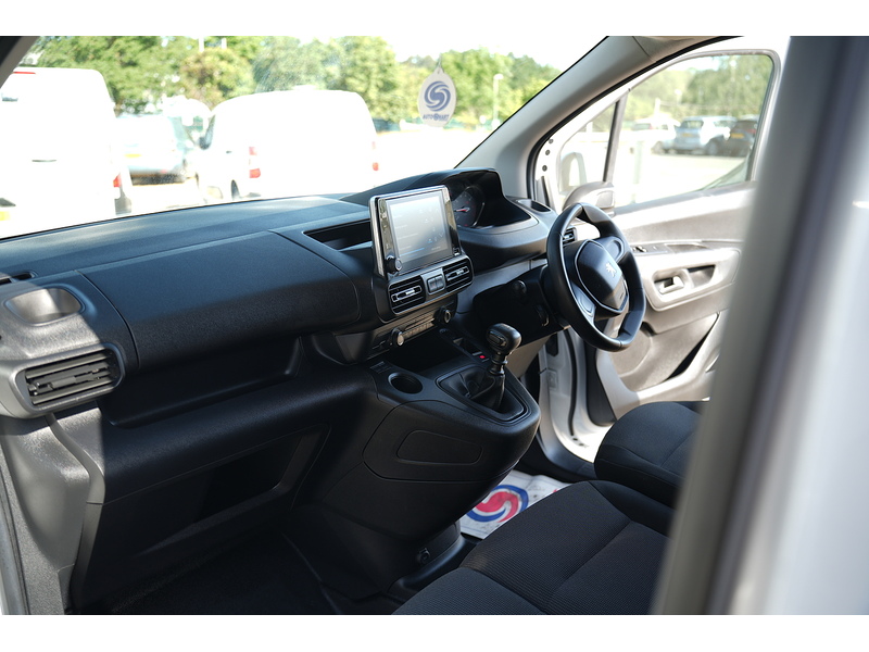 Peugeot Partner BlueHDi 1000 Professional Premium + - U1729
