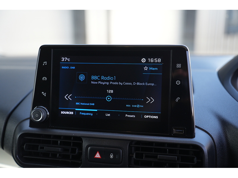 Peugeot Partner BlueHDi 1000 Professional Premium + - U1729