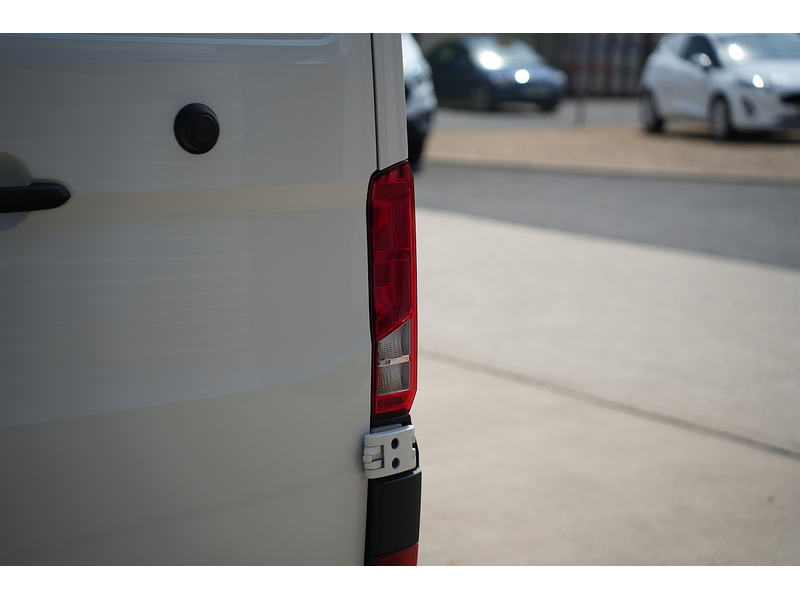 Volkswagen Crafter Cr50 Tdi M H/R P/V Commerce Plus - U1741