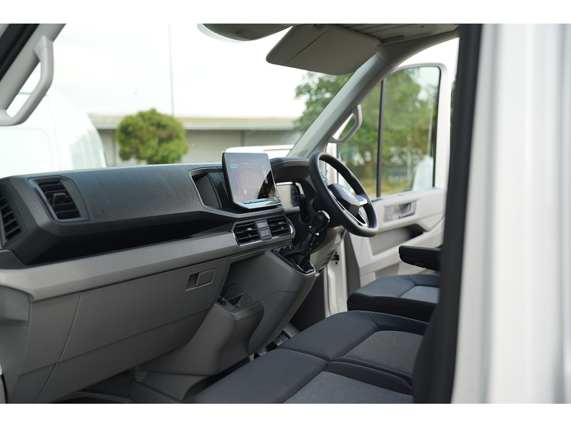 Volkswagen Crafter Cr50 Tdi M H/R P/V Commerce Plus - U1741