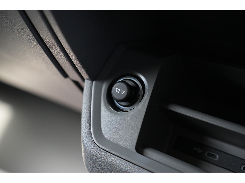Volkswagen Crafter Cr50 Tdi M H/R P/V Commerce Plus - U1741