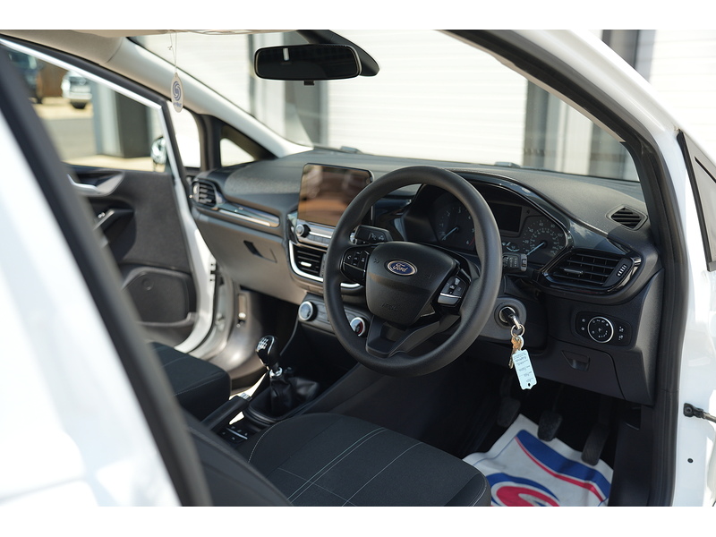Ford Fiesta Van TDCi - U1748