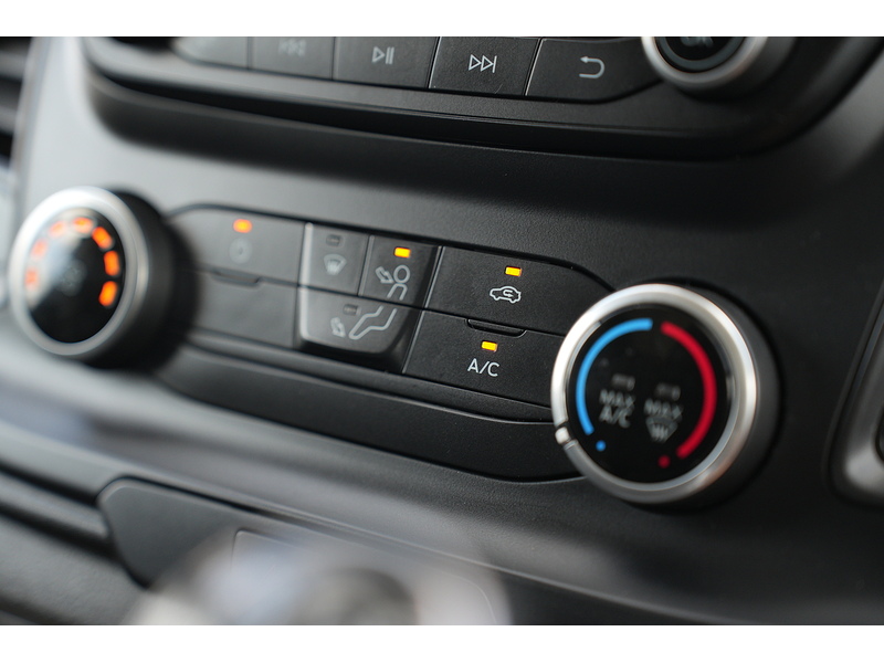 Ford Transit Custom 300 EcoBlue Leader - U1757