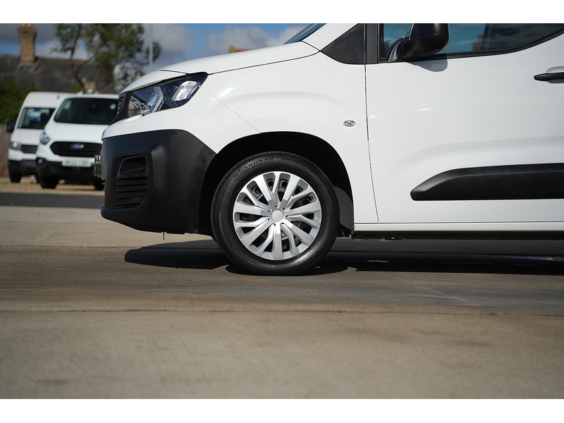 Peugeot Partner BlueHDi 1000 Professional Premium + - U1763