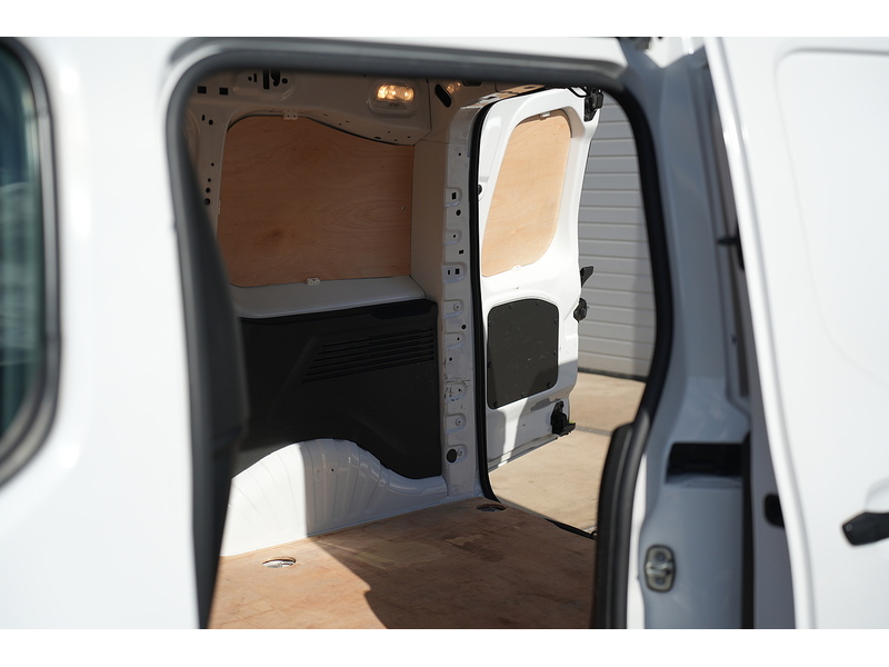 Peugeot Partner BlueHDi 1000 Professional Premium + - U1763