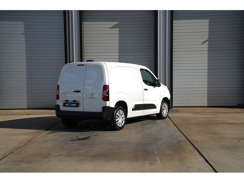 Peugeot Partner BlueHDi 1000 Professional Premium + - U1763