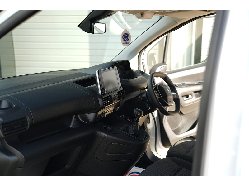 Peugeot Partner BlueHDi 1000 Professional Premium + - U1763