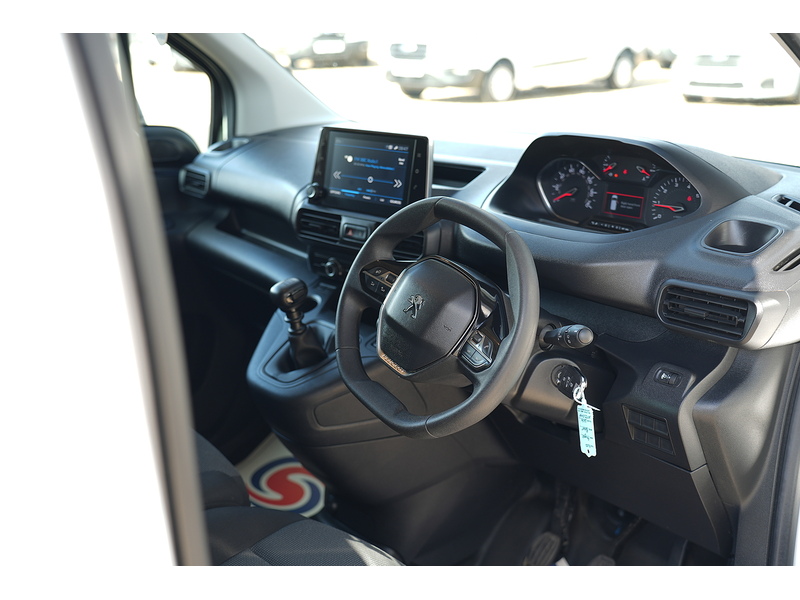 Peugeot Partner BlueHDi 1000 Professional Premium + - U1763