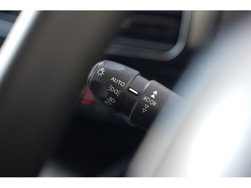 Peugeot Partner BlueHDi 1000 Professional Premium + - U1763