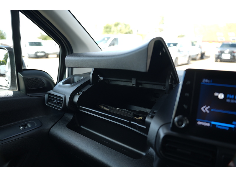 Peugeot Partner BlueHDi 1000 Professional Premium + - U1763