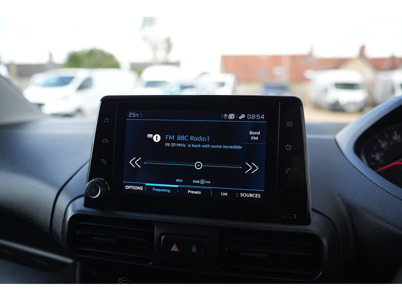 Peugeot Partner BlueHDi 1000 Professional Premium + - U1763