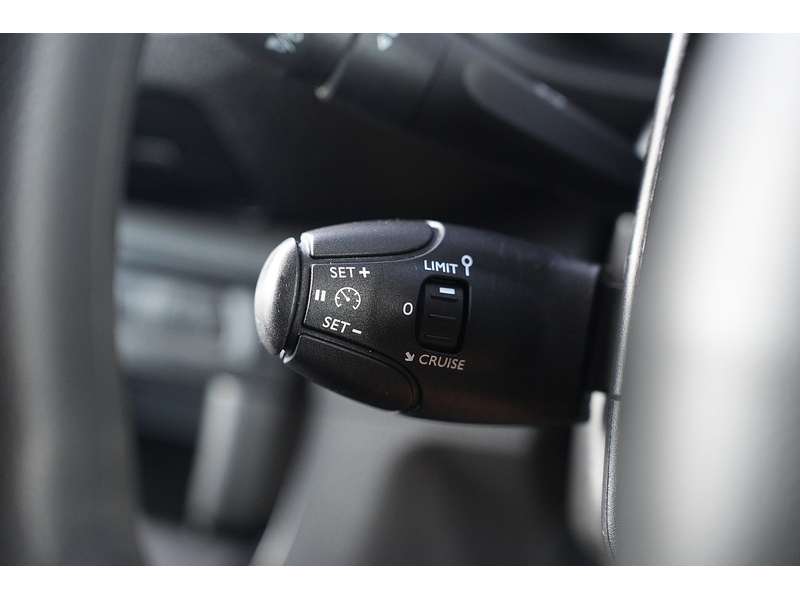 Peugeot Expert BlueHDi 1000 Professional Premium - U1767