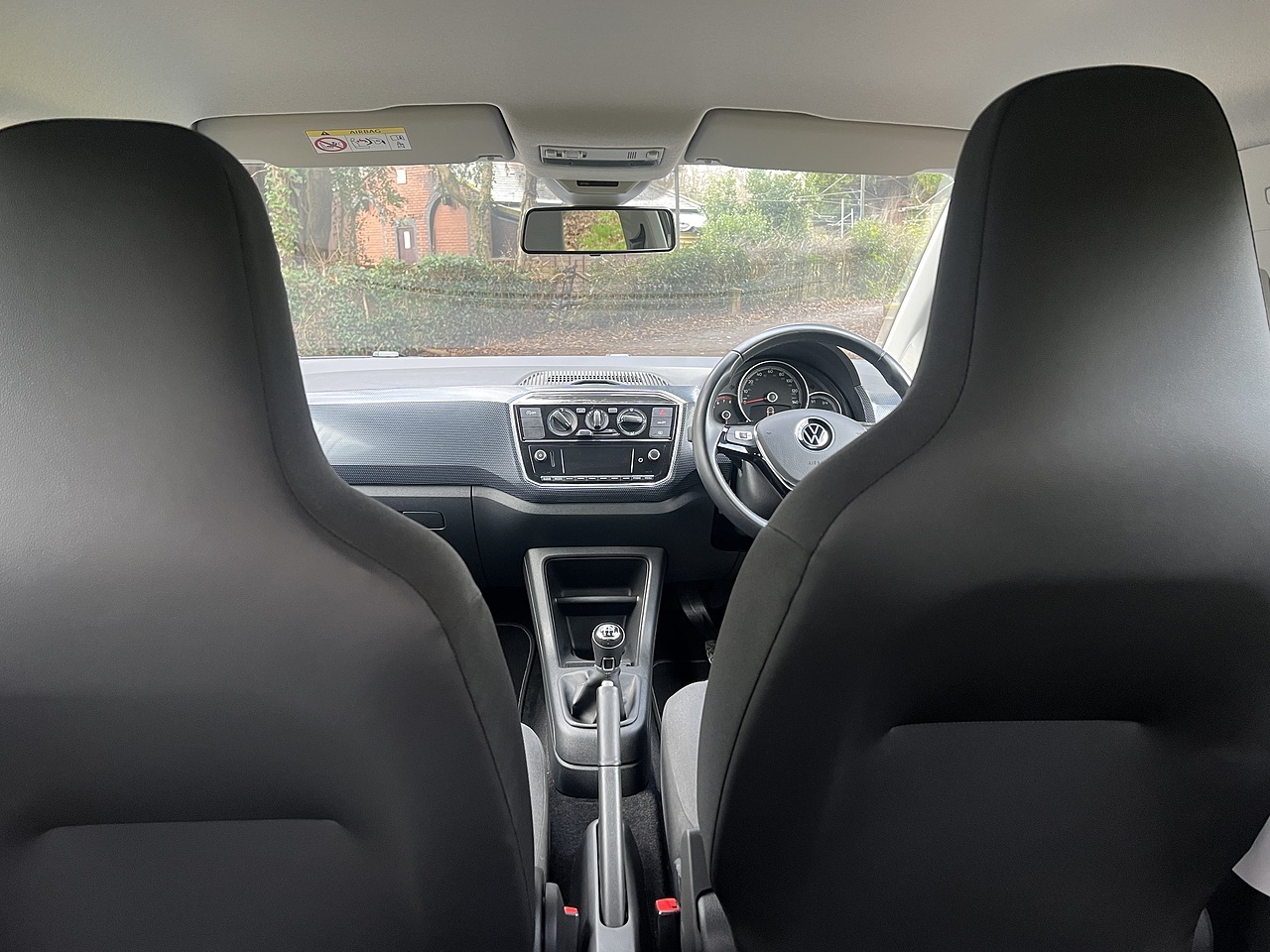 Volkswagen up! 1.0 Black Edition 2021(71) - Large 11