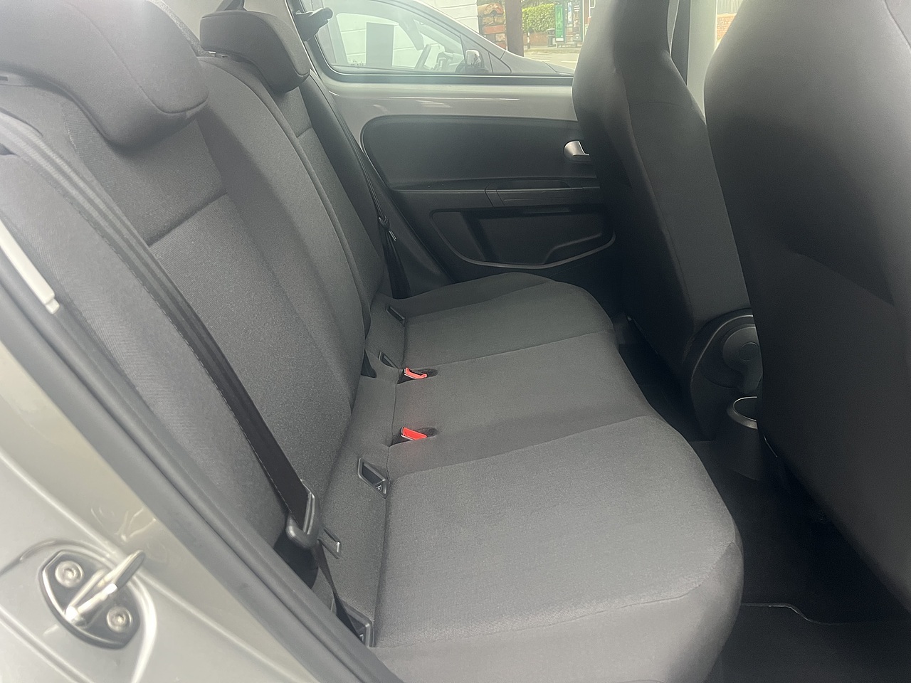 Volkswagen up! 1.0 Black Edition 2021(71) - Large 10