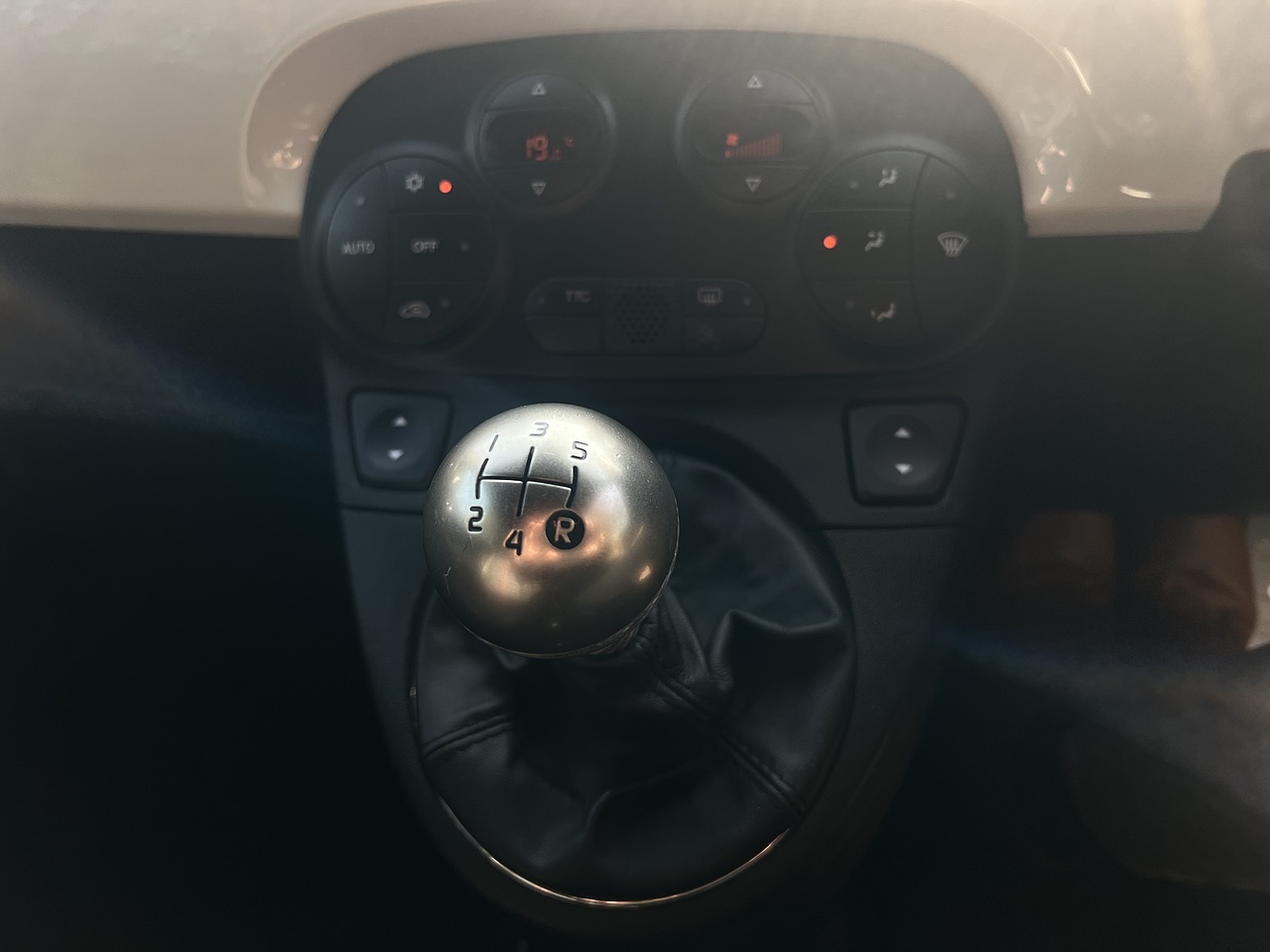 Abarth 595 T-Jet Turismo 2015(65) - Large 17