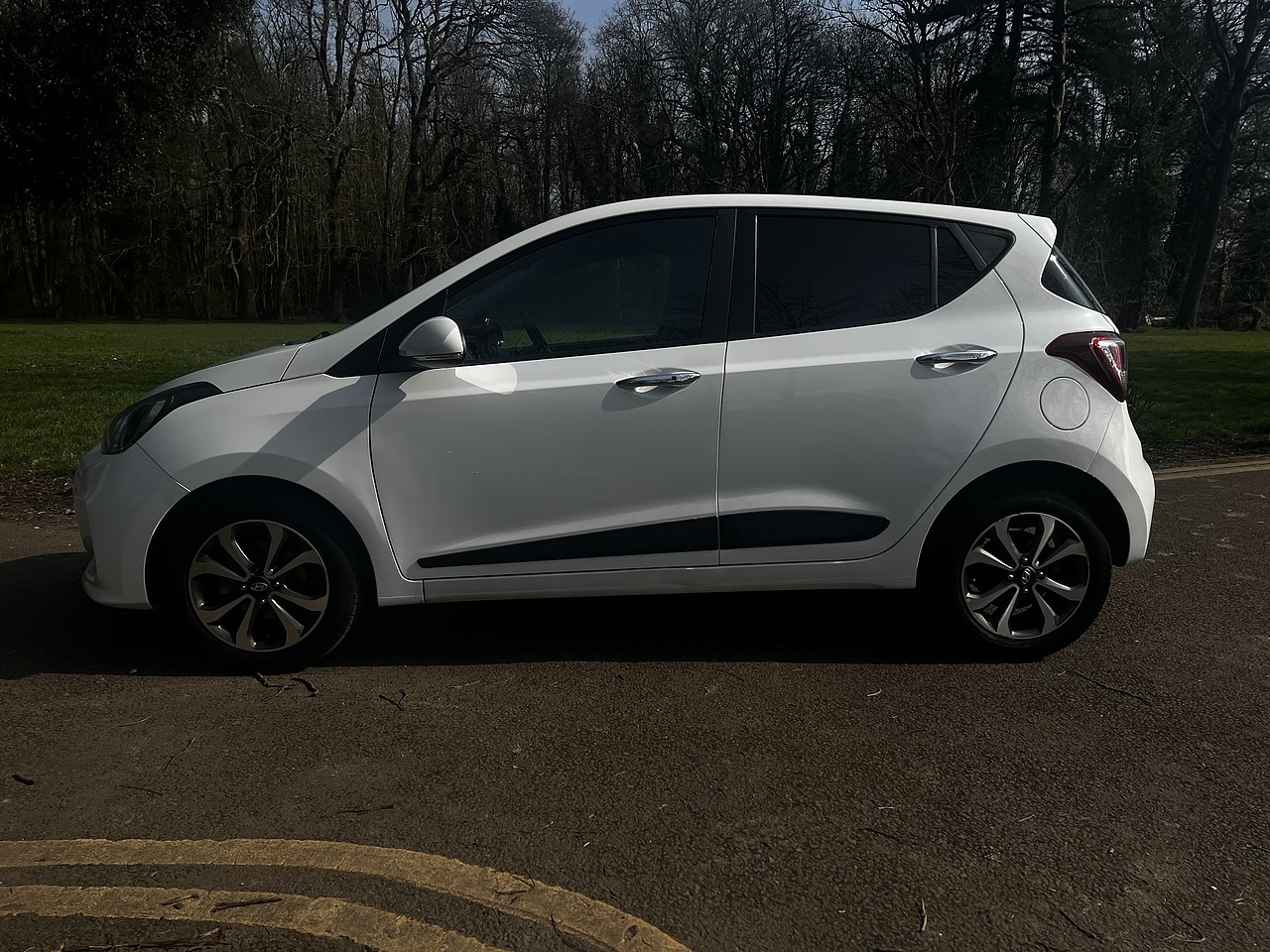 Hyundai i10 Premium SE 2019(69) - Large 3