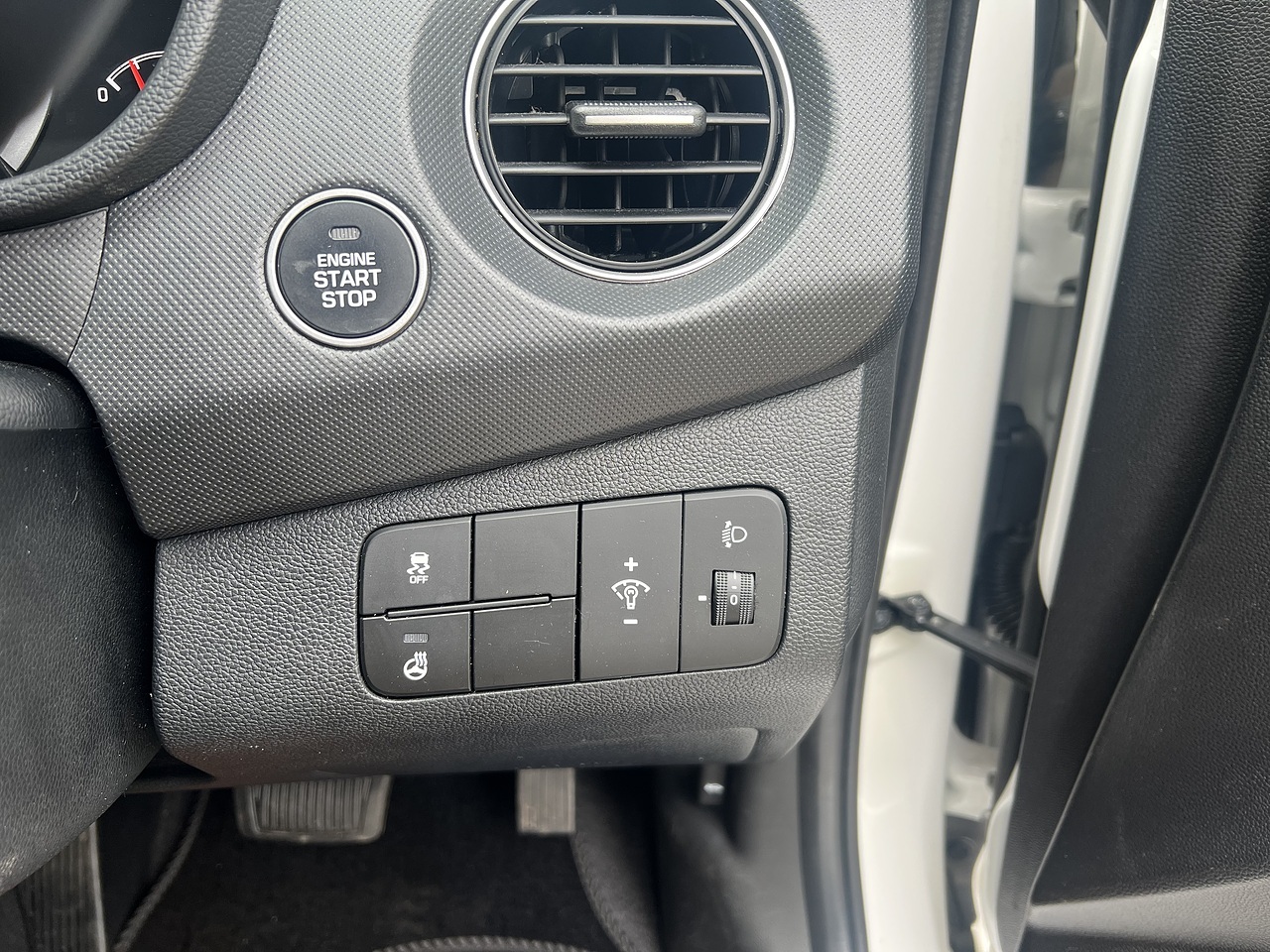 Hyundai i10 Premium SE 2019(69) - Large 18