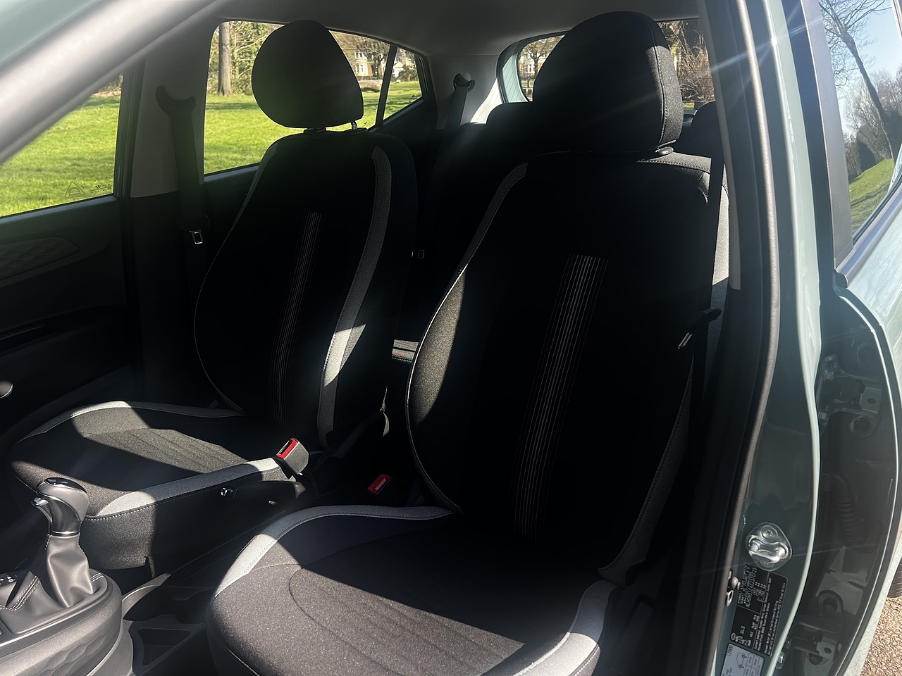 Hyundai i10 Advance 2025(25) - Large 11