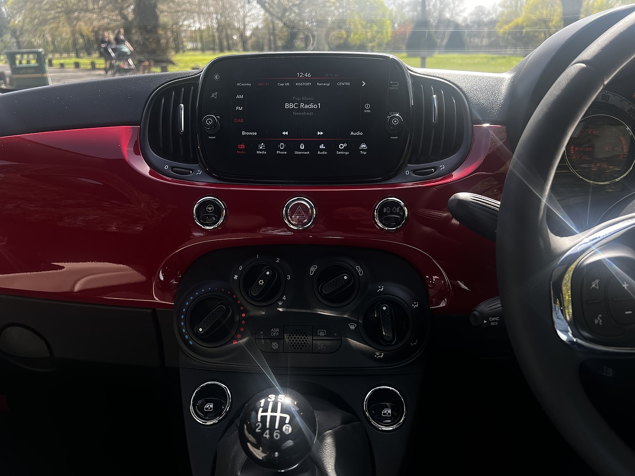 Fiat 500 MHEV Dolcevita 2022(72) - Large 10